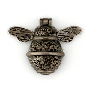 Bee Knocker